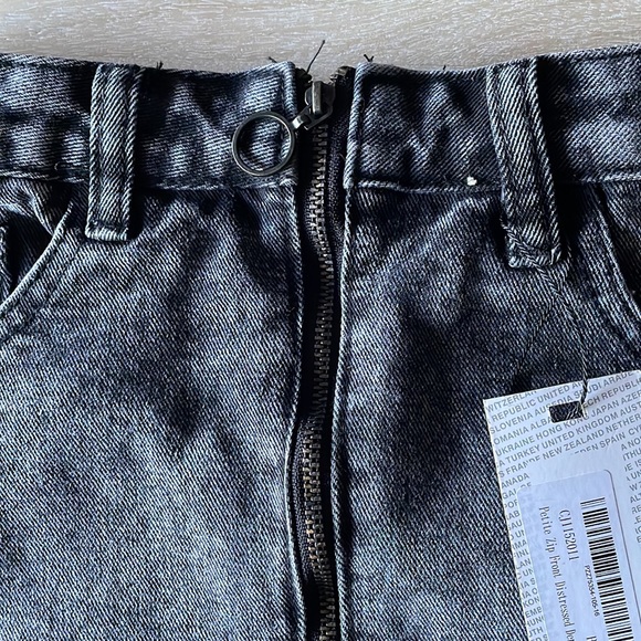 Distressed black denim skirt - Picture 9 of 9